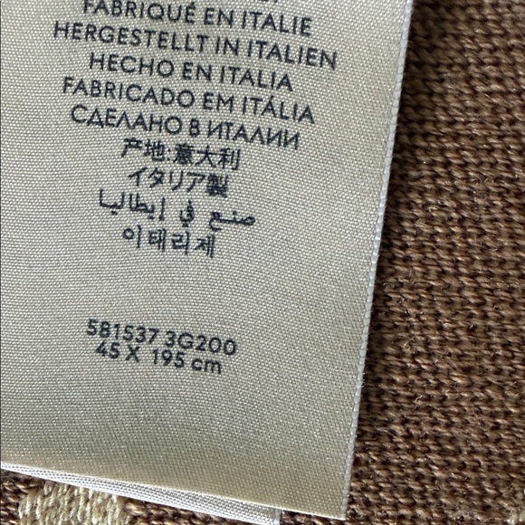 Authentic Gucci Tan and Brown scarf - Picture 5 of 11